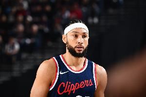 名记：国王想引入一位老将后卫 他们和尼克斯对西蒙斯感兴趣