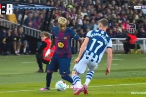 🤙妙到毫巅！亚马尔牛尾巴穿裆过人，把戈麦斯过“呆”了