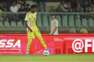 意天空：卡巴尔至少伤缺一个半月，11月国际比赛日后才能复出