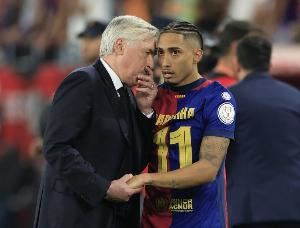 伤兵满营🤕阿斯：拉菲尼亚确定无缘国家德比，可能再缺阵1个月