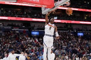 掘金主帅：沃特森今晚的活力很棒 掩护做得很好 也在冲击篮筐