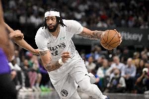 东契奇减肥后再度进化 反观浓眉却体型臃肿&出勤率连一半都达不到图片