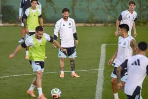 埃尔切老板谈阿根廷国家队造访:现场观看梅西让许多孩子梦想成真